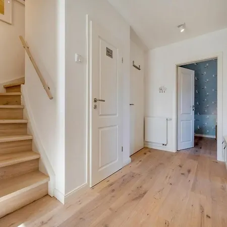 度假居 Dandelion - House Summer Meadow 青斯特